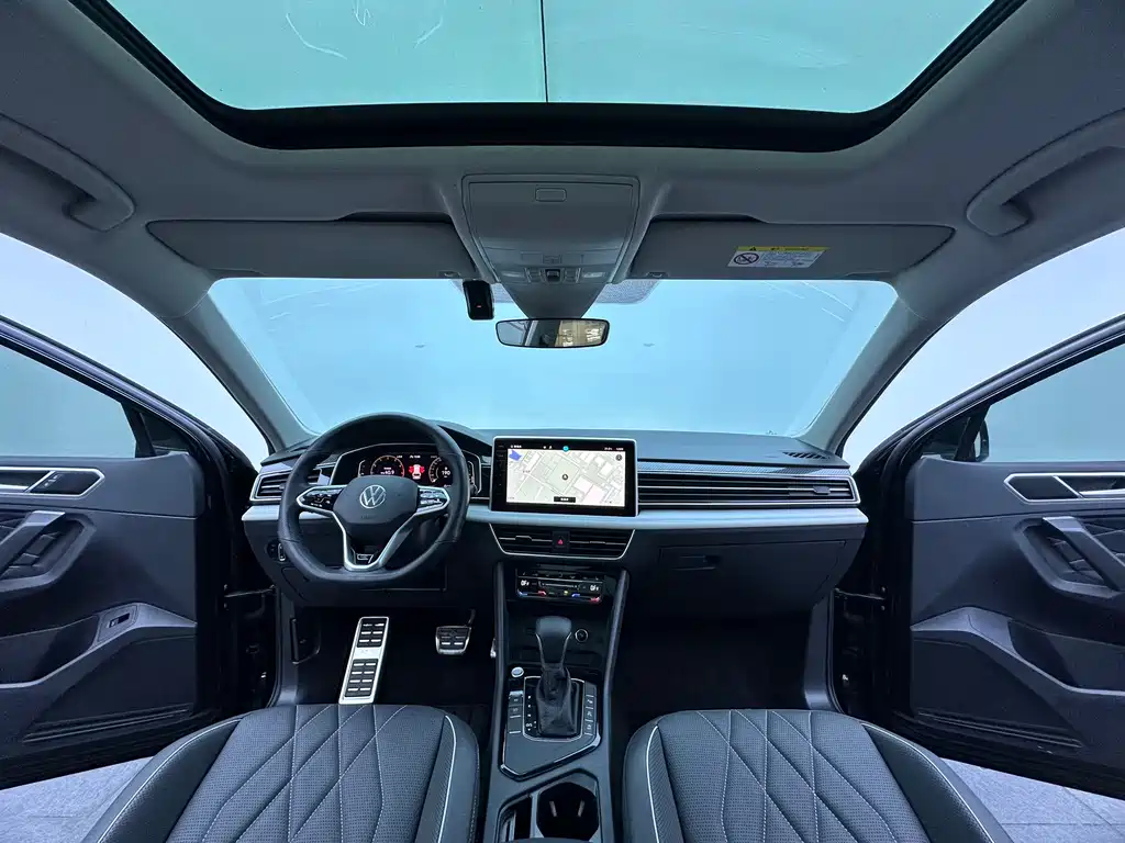 Volkswagen Tiguan L 2023 — фото 11
