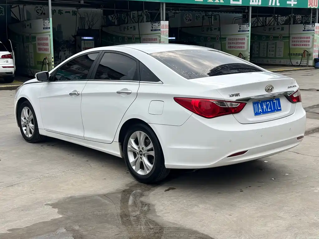 Hyundai Sonata 2012 — фото 13