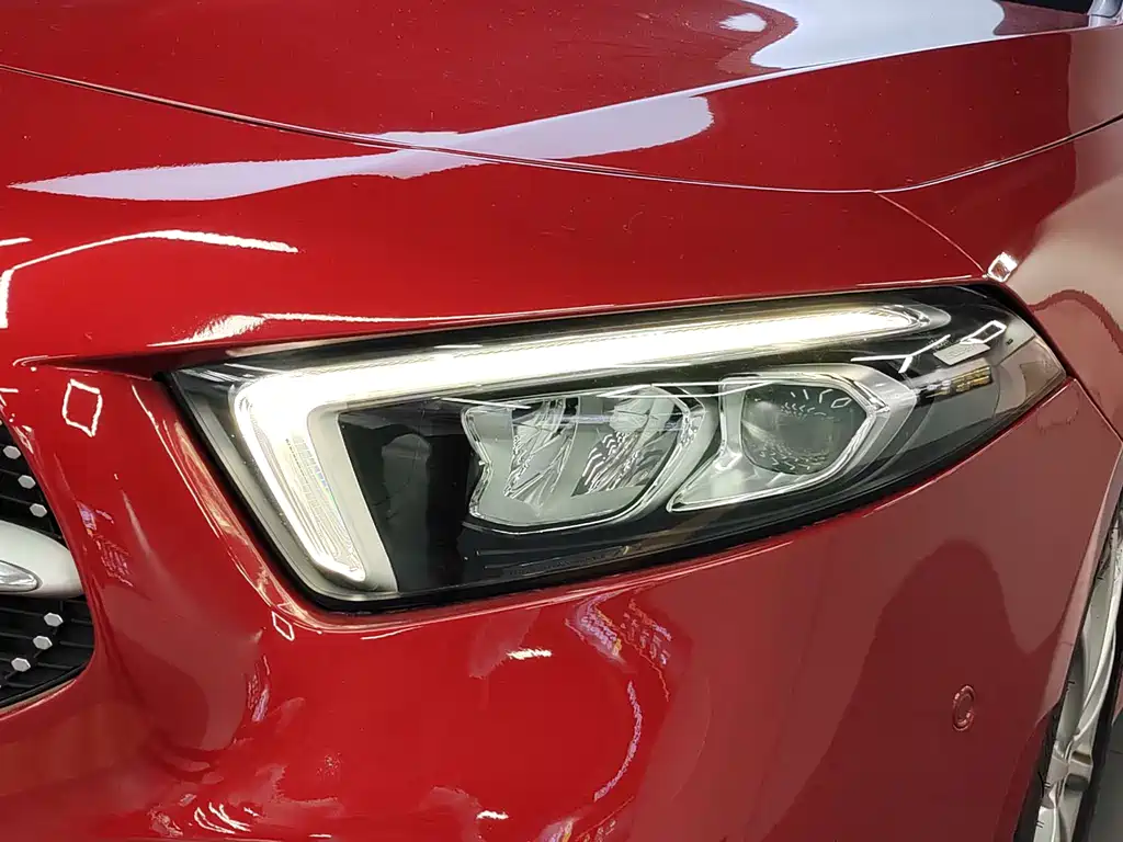 Mercedes-Benz A-Class 2019 — фото 18