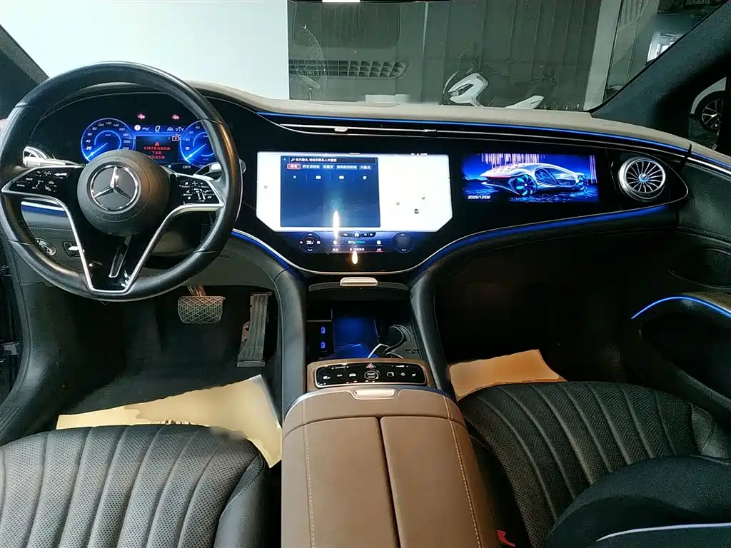 Mercedes-Benz EQS 2024 — фото 12