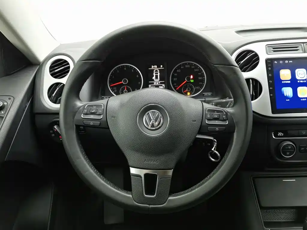 Volkswagen Tiguan 2014 — фото 11