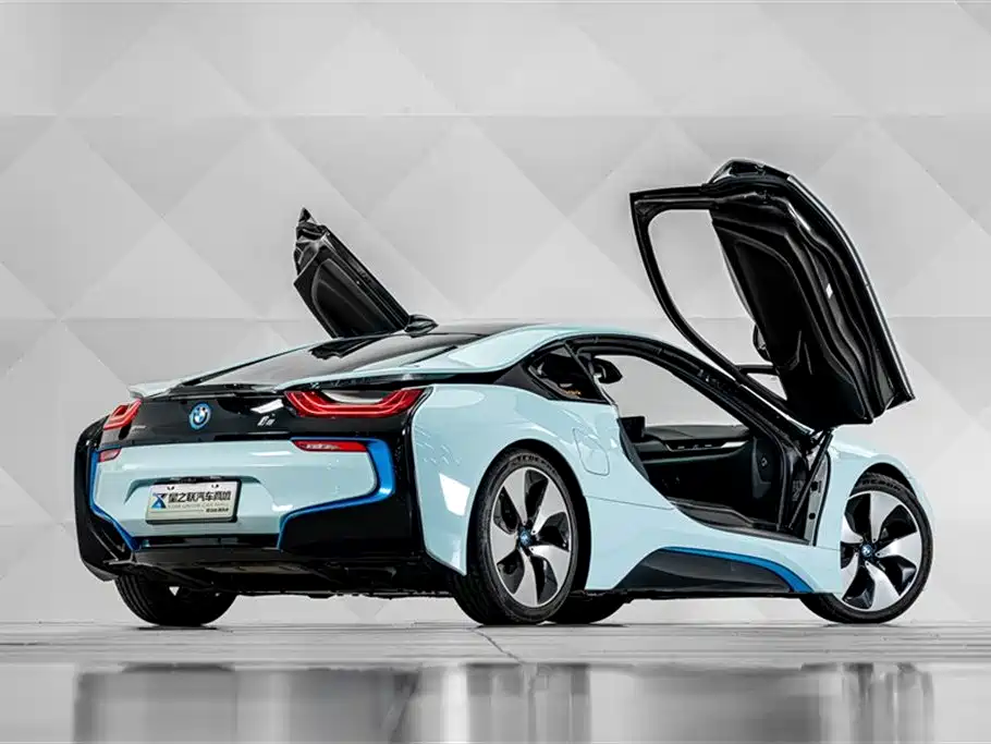BMW i8 2019 — фото 15