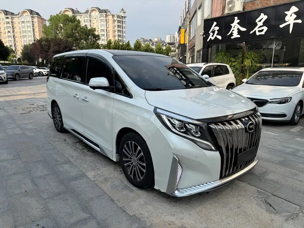 GAC Trumpchi M8 2022 — фото 3