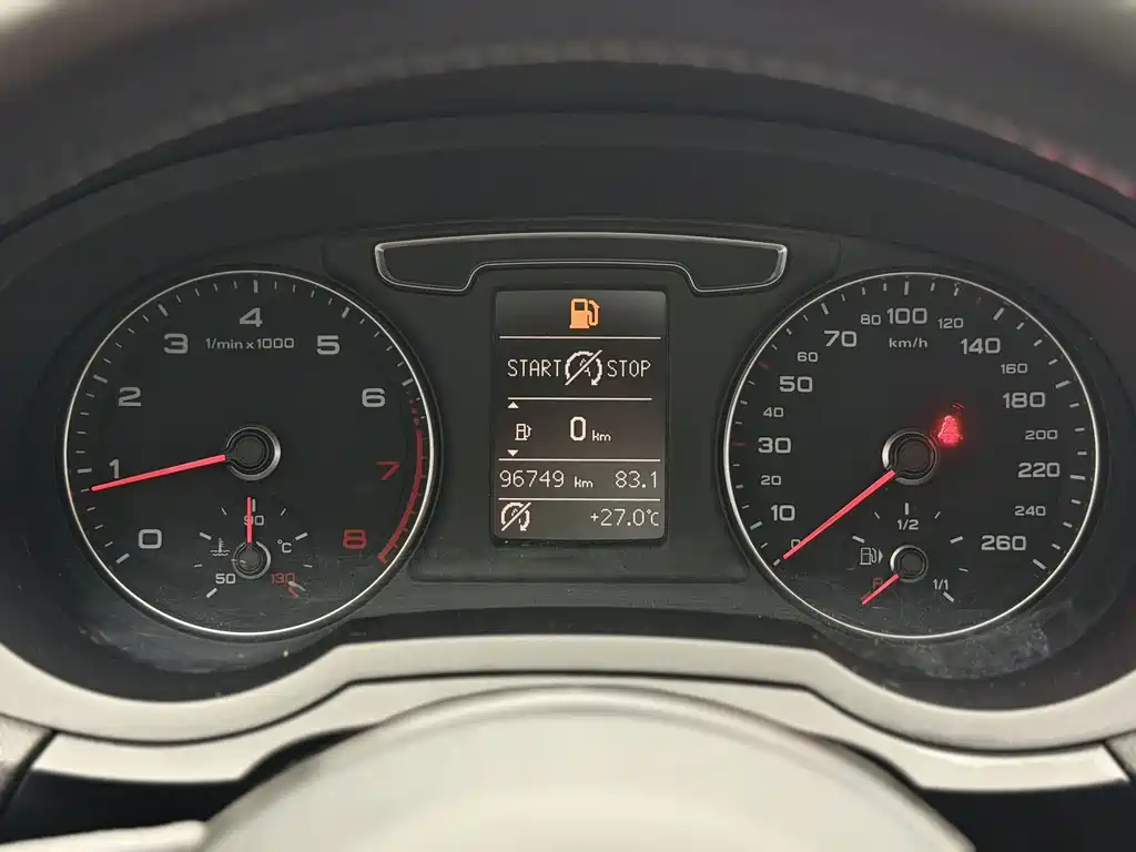 Audi Q3 2016 — фото 20