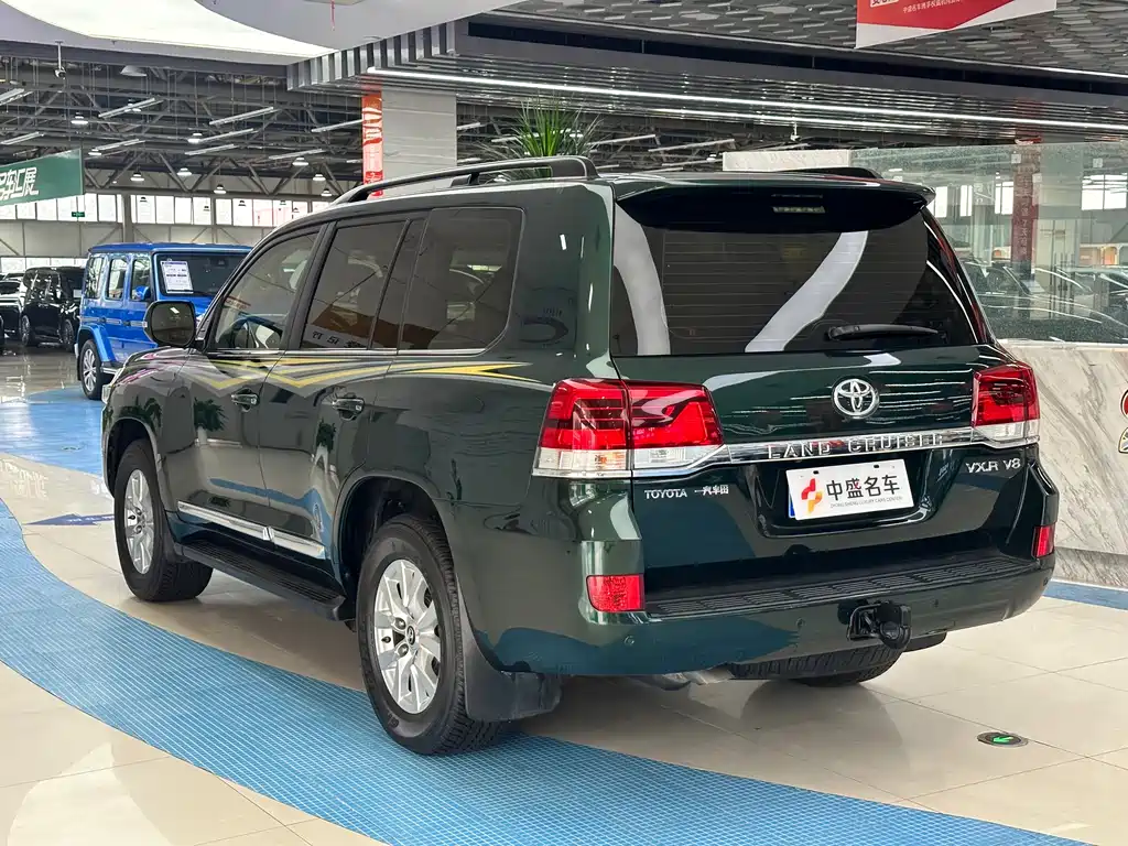 Toyota Land Cruiser 2016 — фото 3