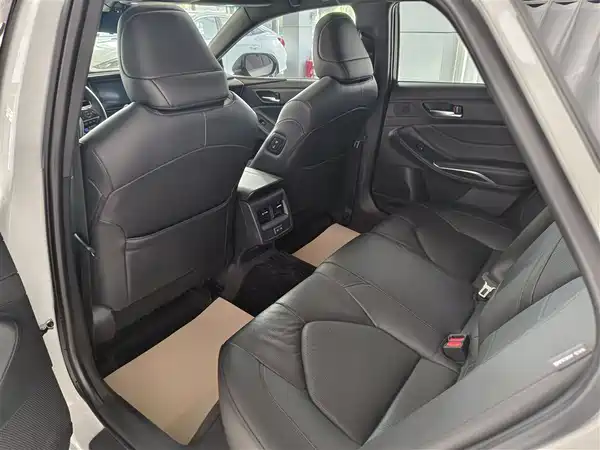 Toyota Avalon 2023