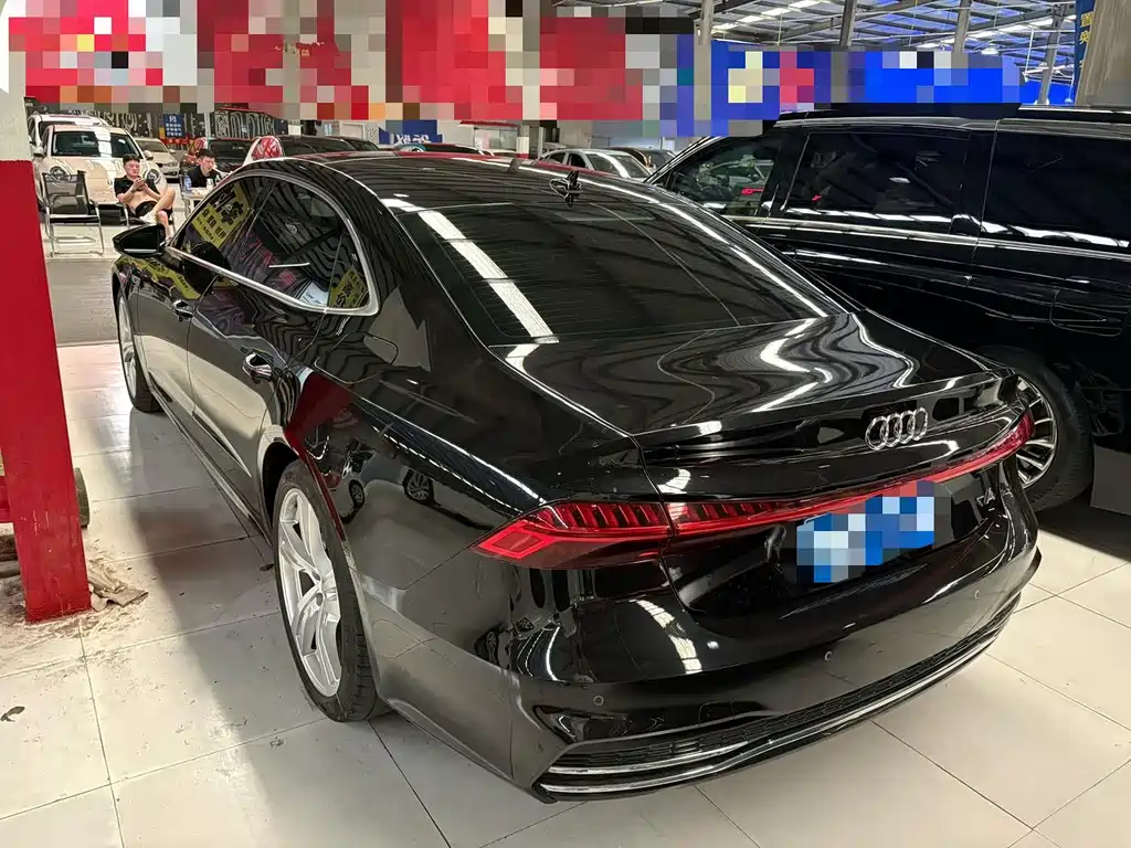 Audi A7L 2023 — фото 3