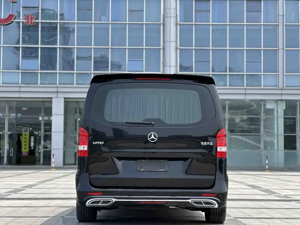 Mercedes-Benz Vito 2023 — фото 5