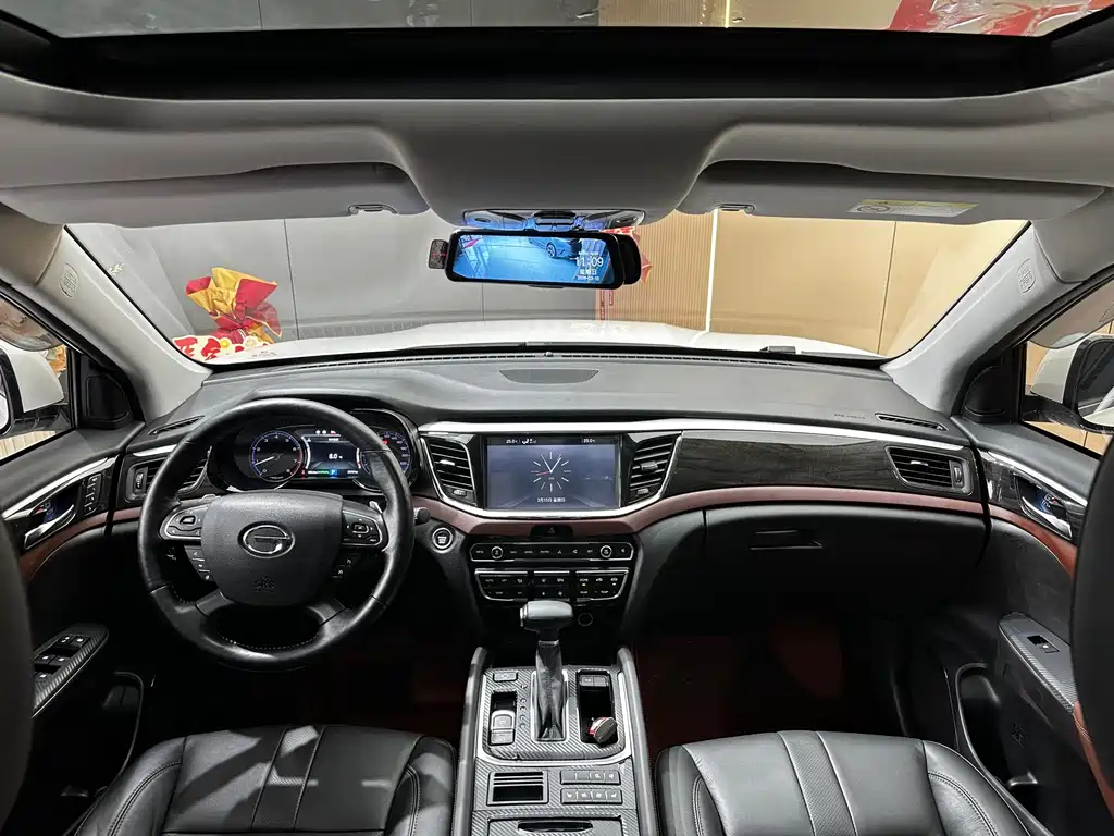 GAC Motor Trumpchi GS8 2019 — фото 8