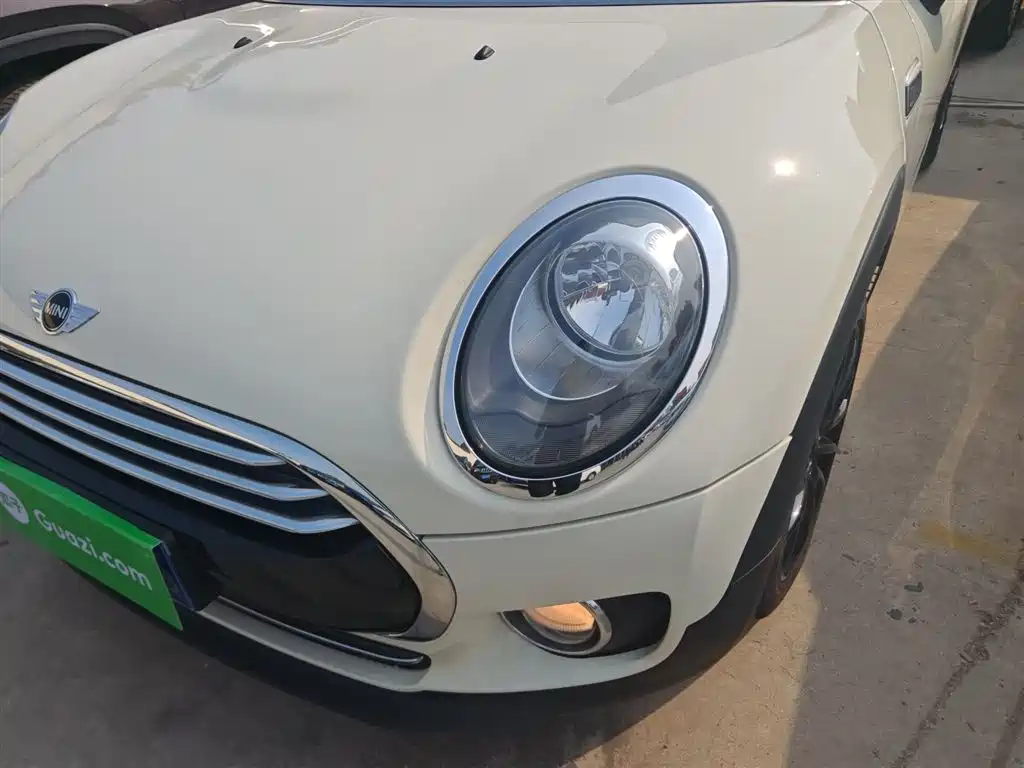 MINI Clubman 2018 — фото 24