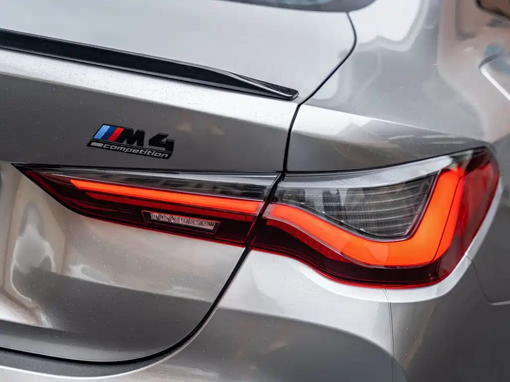 BMW M4 2024 — фото 8