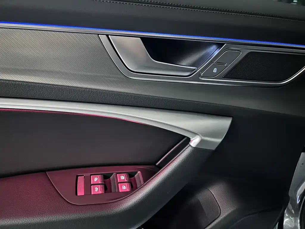 Audi A6L 2023 — фото 17