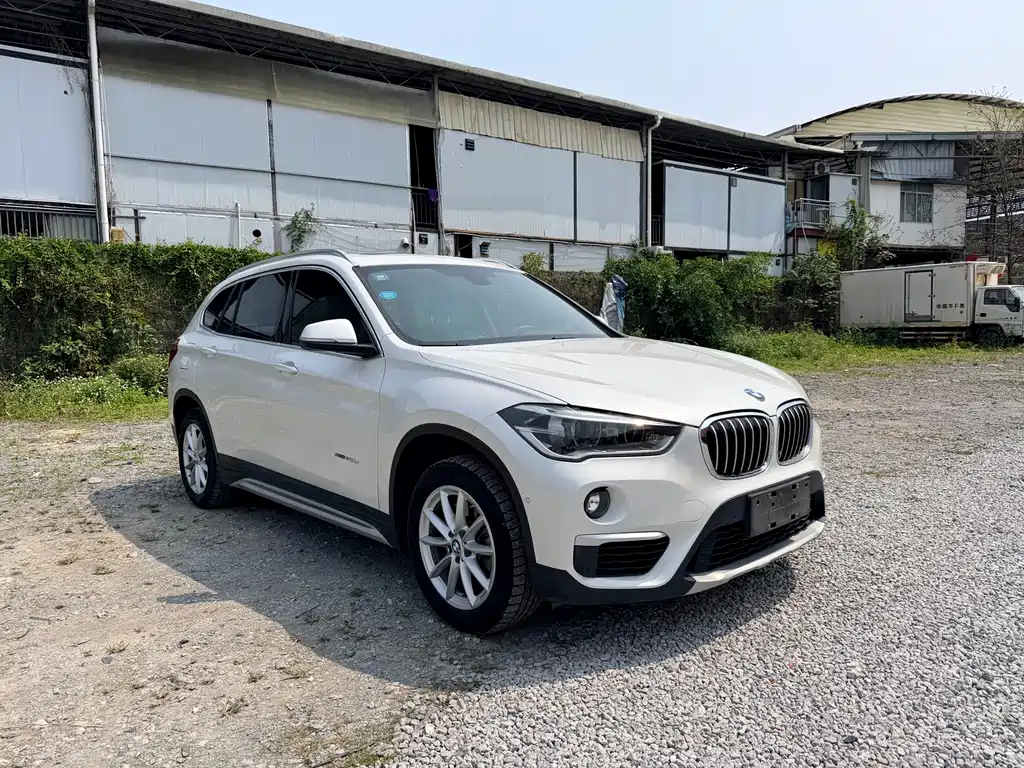 BMW X1 2017 — фото 3