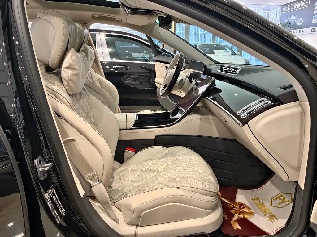 Mercedes-Benz Maybach S-Class 2023 — фото 8