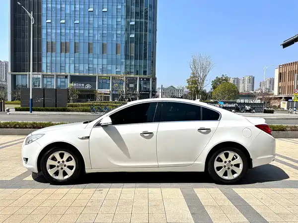 Buick Regal 2012