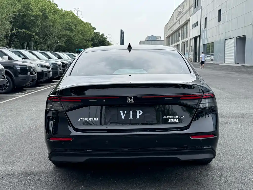 Honda Accord 2023 — фото 23