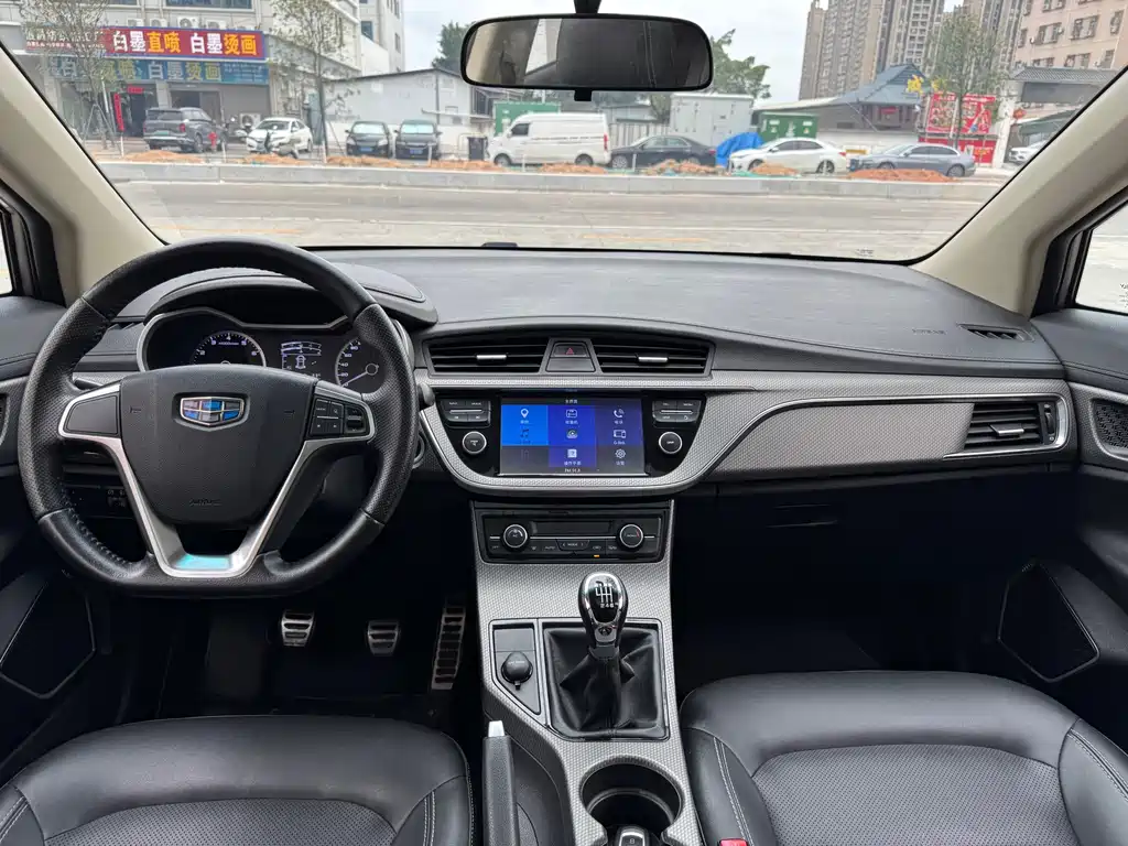 Geely Emgrand GS 2017 — фото 4