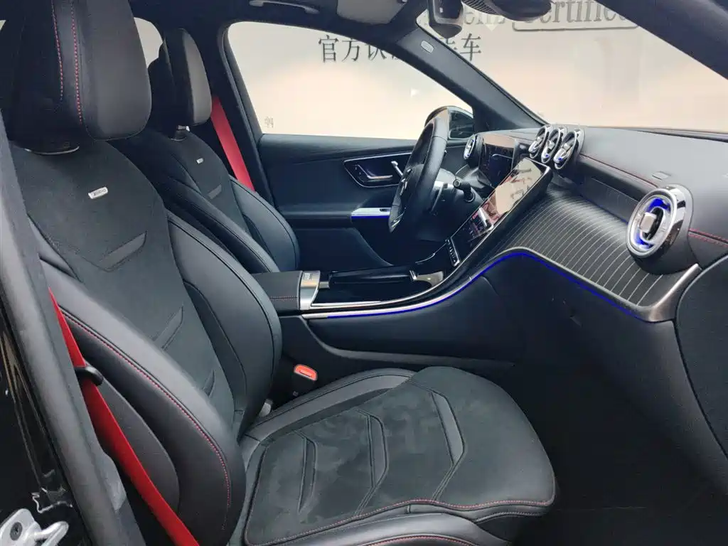 Mercedes-Benz GLC AMG 2025 — фото 12