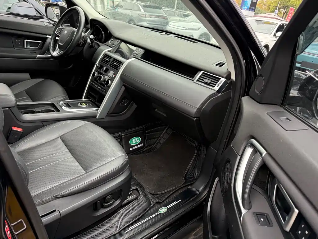 Land Rover Discovery Sport 2019 — фото 6