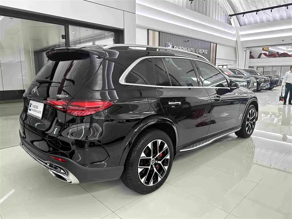 Mercedes-Benz GLC 2023