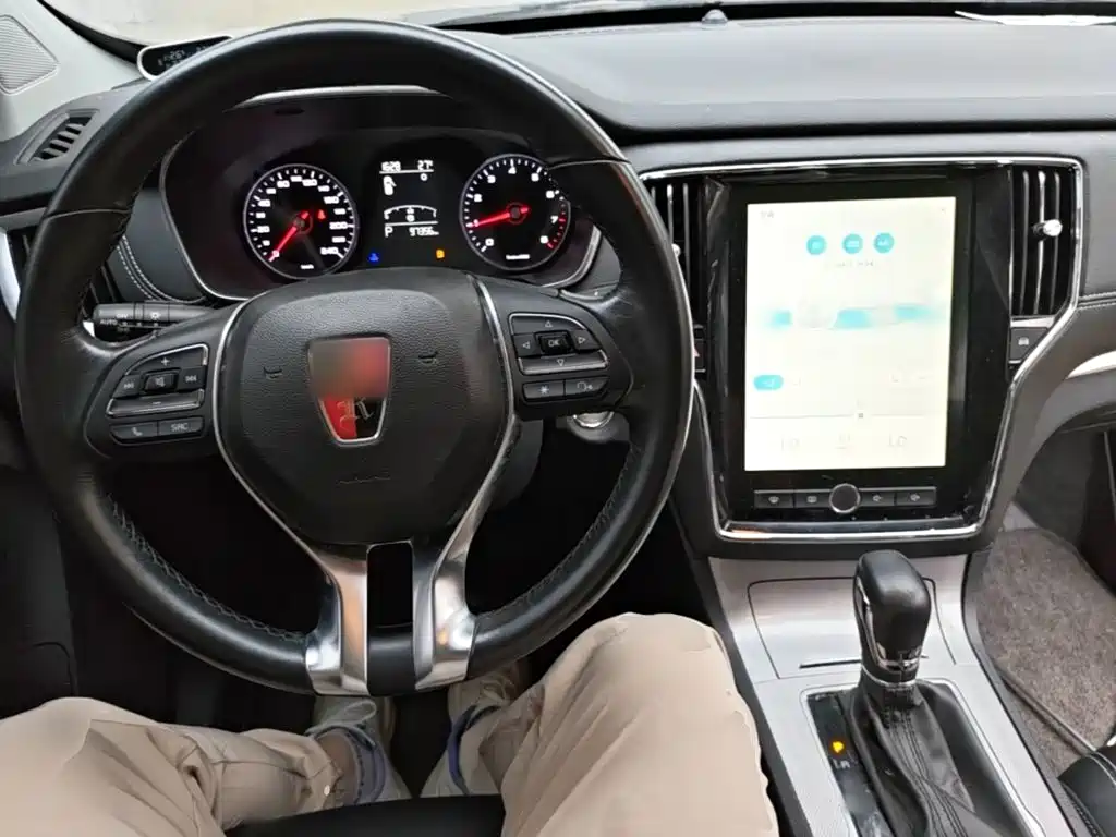 Roewe RX5 2018 — фото 10