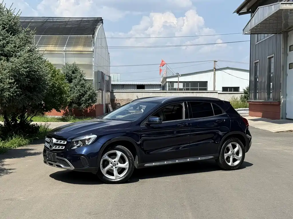 Mercedes-Benz GLA 2018 — фото 1