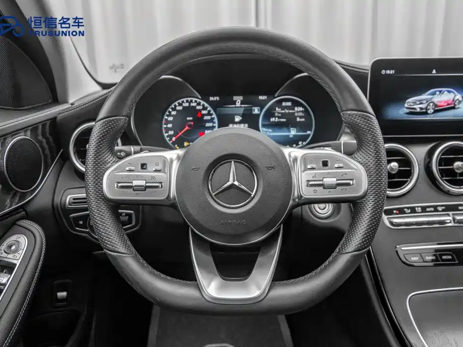 Mercedes-Benz C-Class 2020 — фото 17