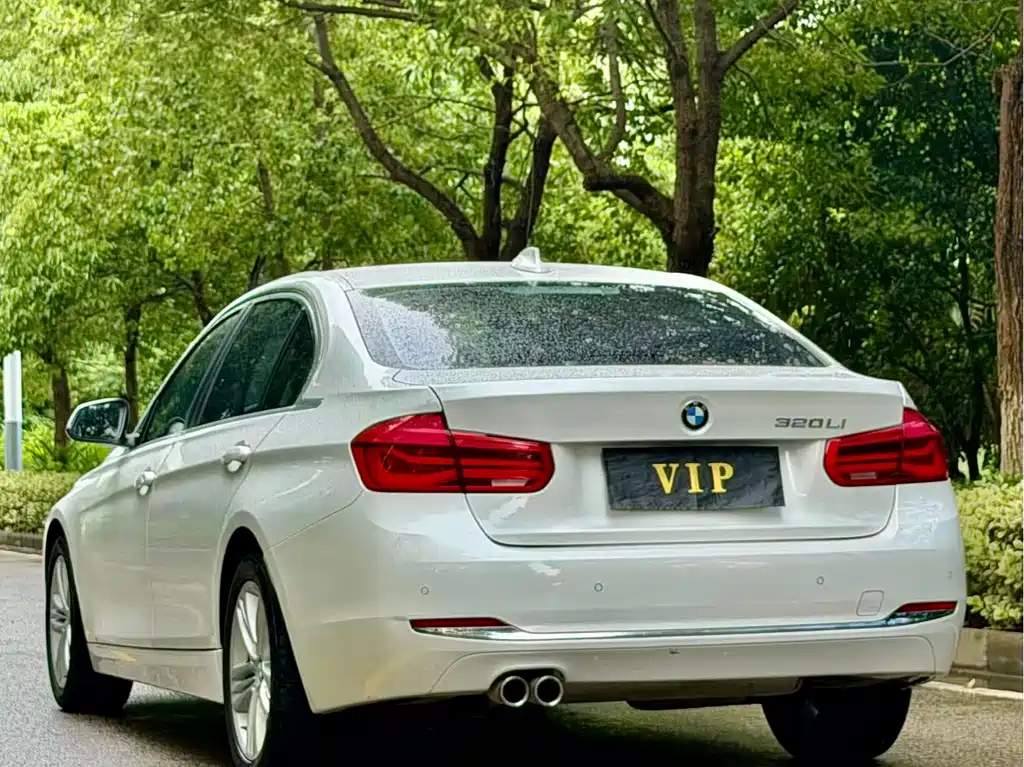 BMW 3 Series 2016 — фото 8