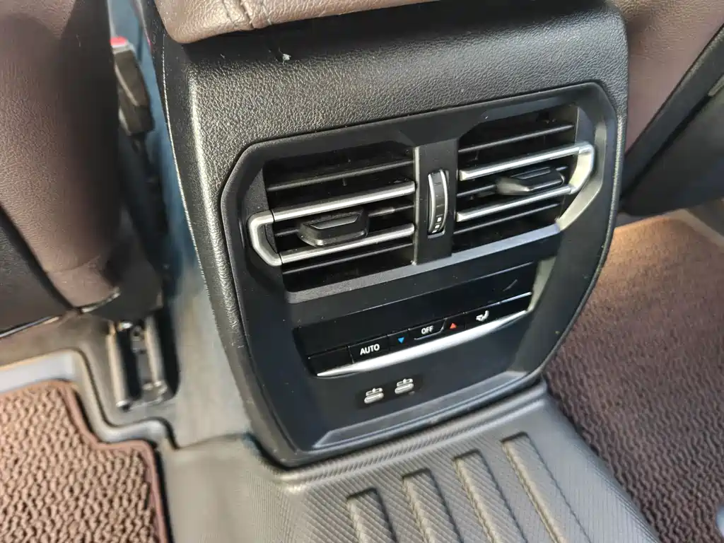 BMW 3 Series 2021 — фото 15