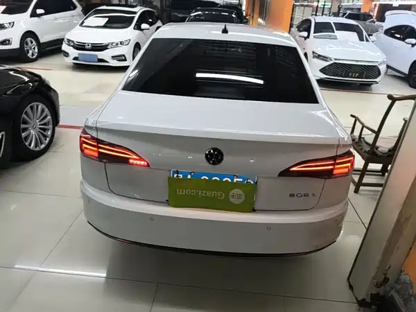 Volkswagen Bora 2021