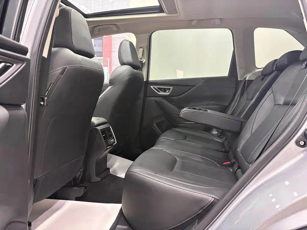 Subaru Forester 2021 — фото 16