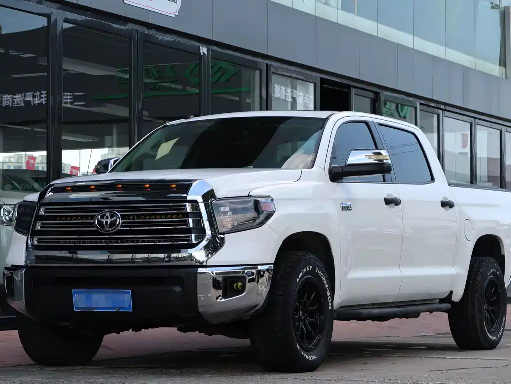 Toyota Tundra 2016