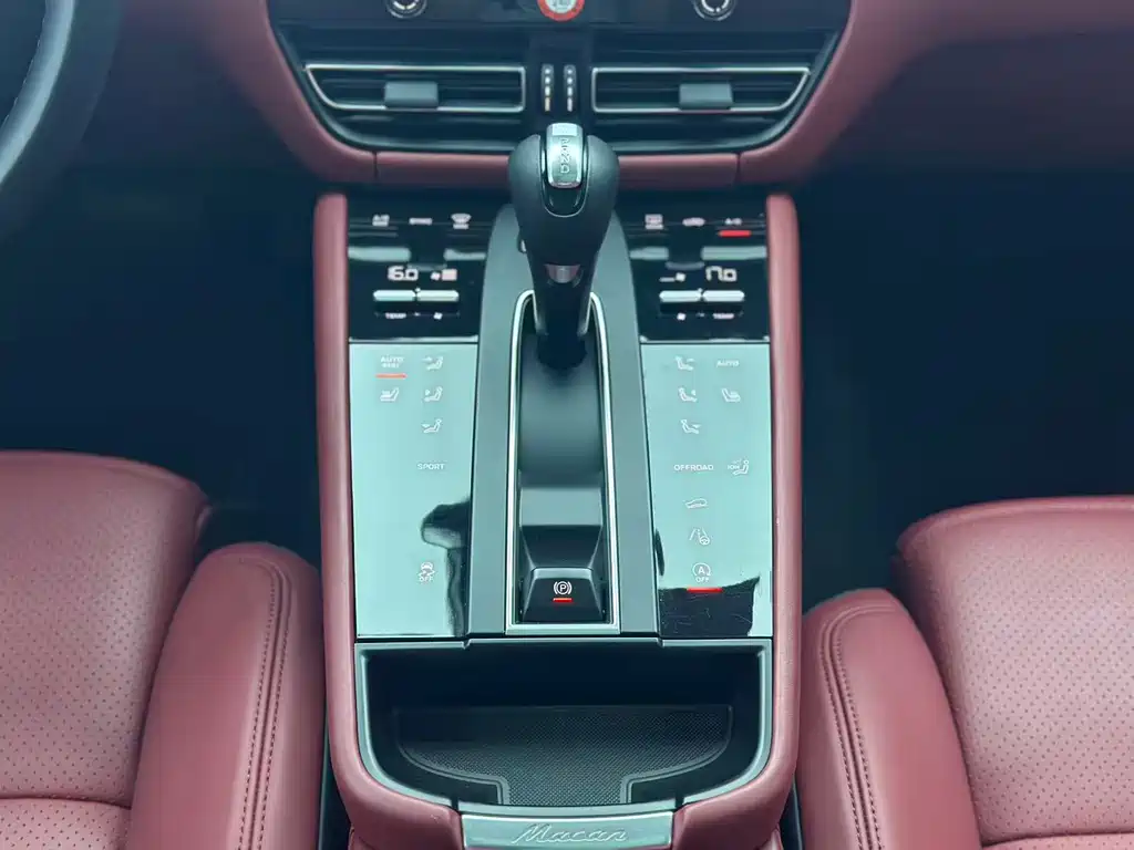 Porsche Macan 2022 — фото 18