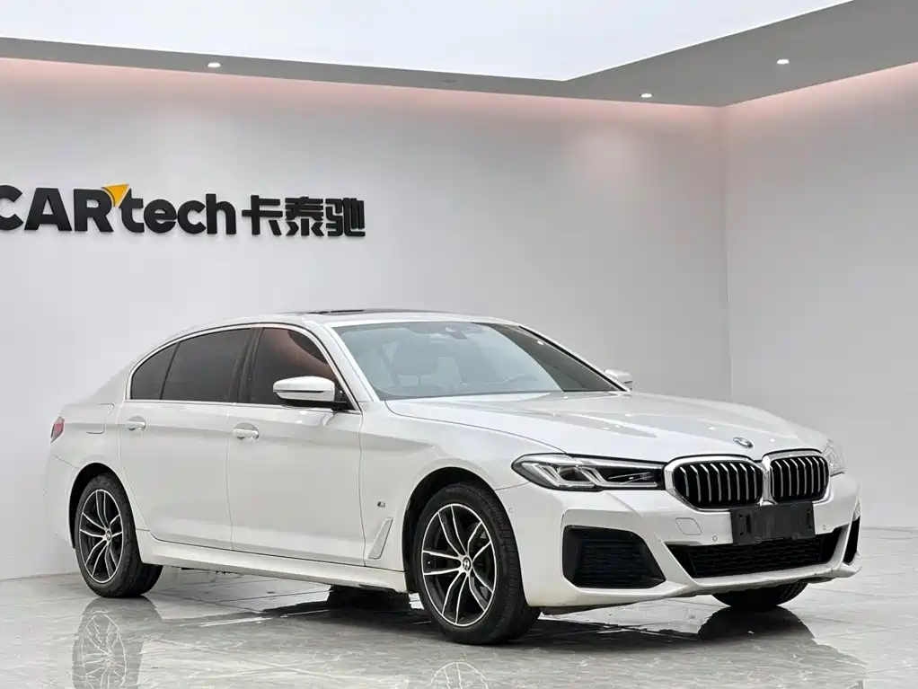 BMW 5 Series 2021