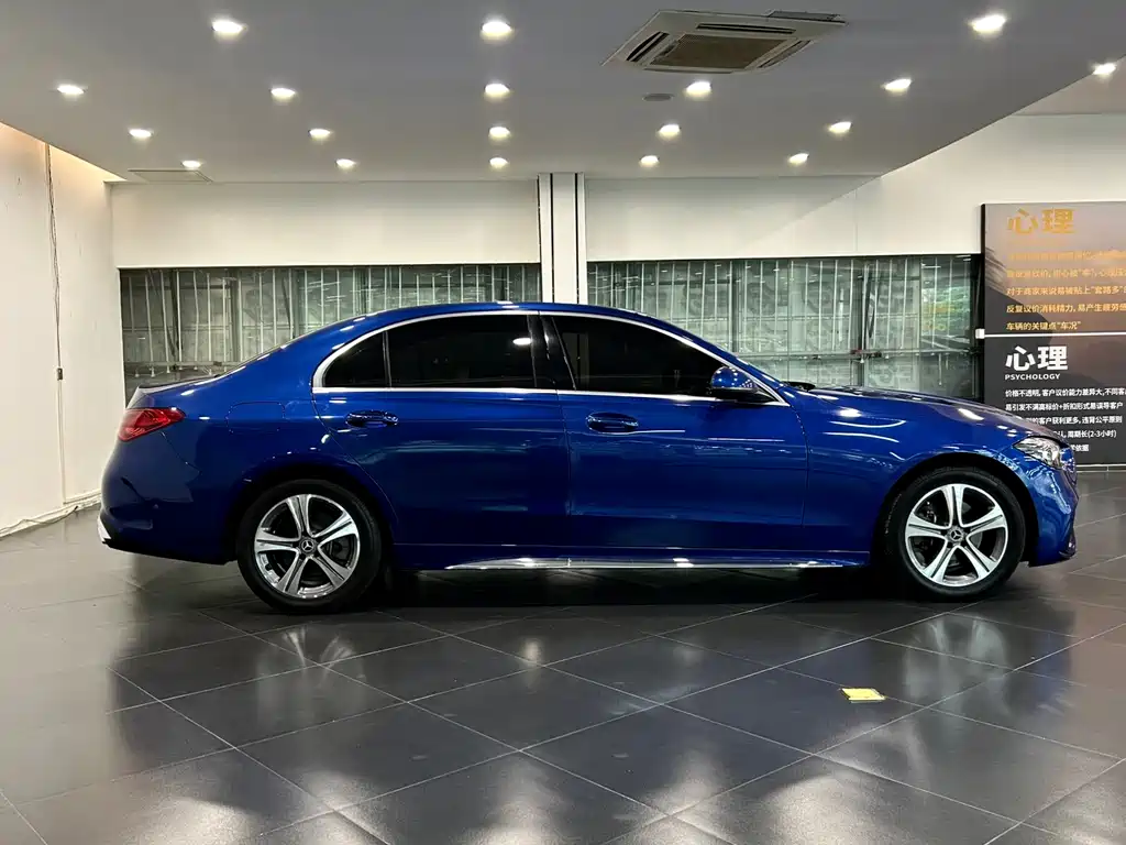 Mercedes-Benz C-Class 2021 — фото 18