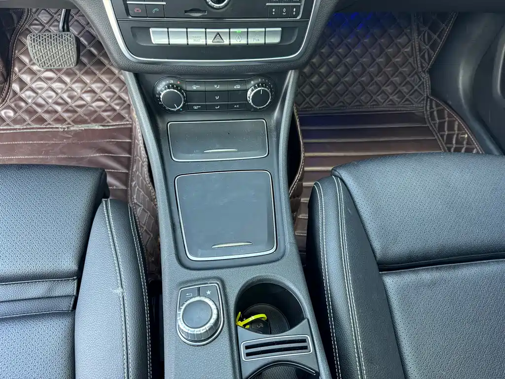 Mercedes-Benz GLA 2018 — фото 10