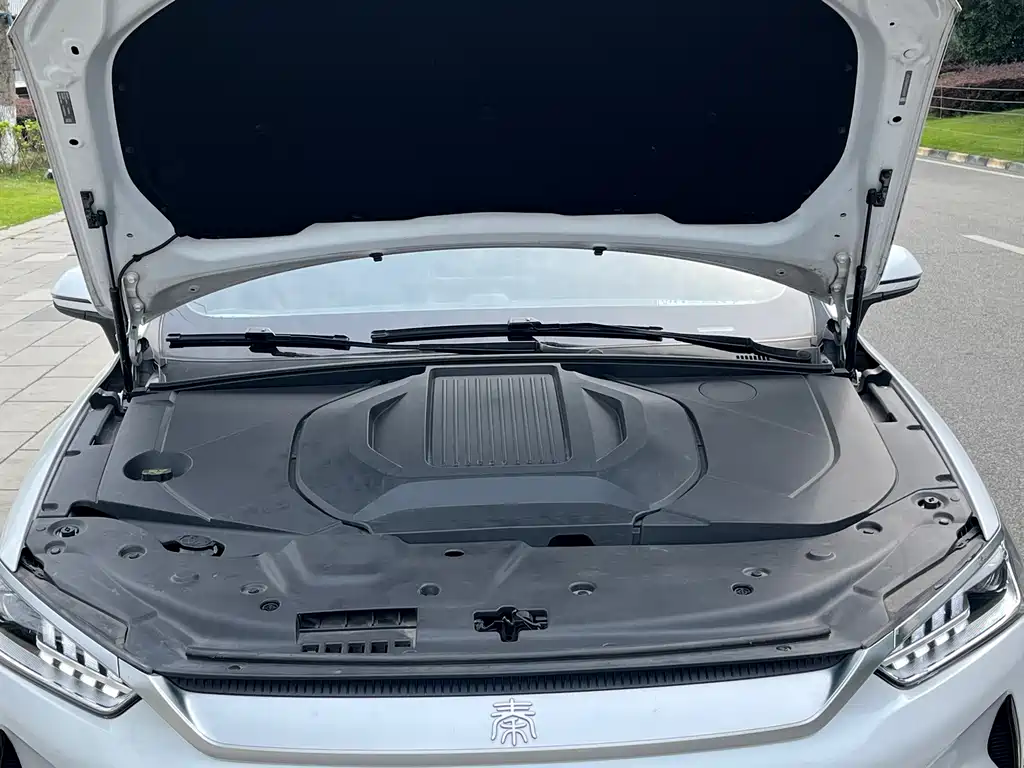 BYD Qin PLUS 2022 — фото 35