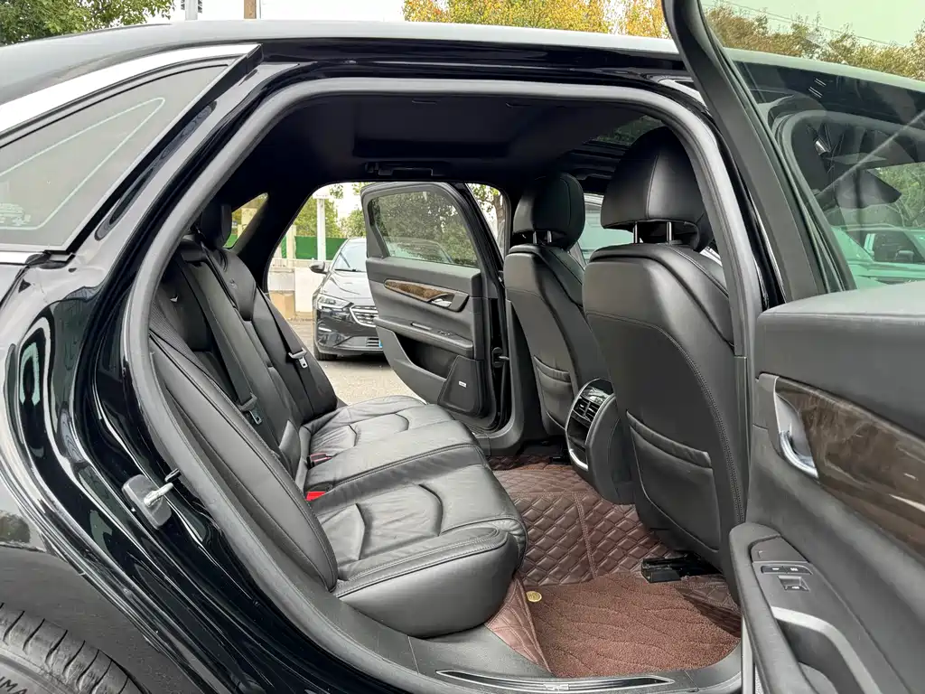 Cadillac CT6 2021 — фото 13