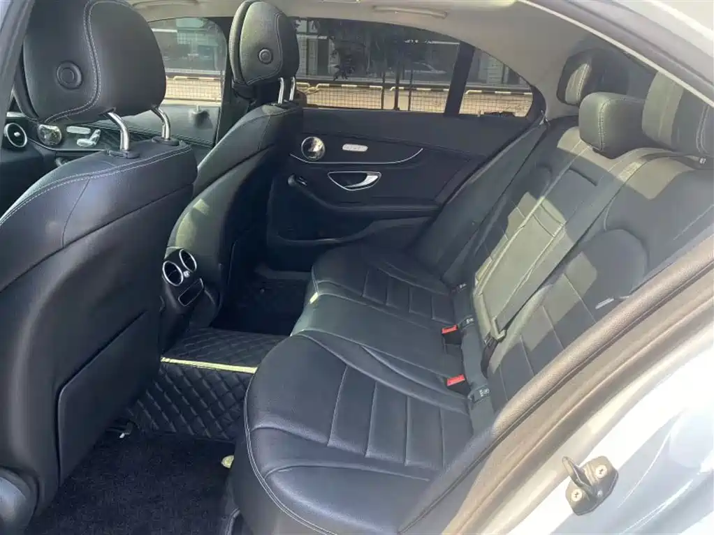 Mercedes-Benz C-Class 2019 — фото 15