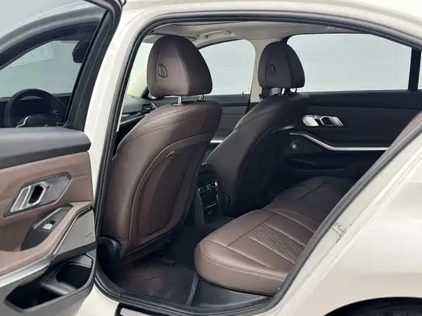 BMW i3 2023