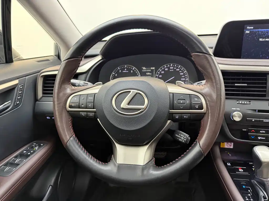 Lexus RX 2022 — фото 12