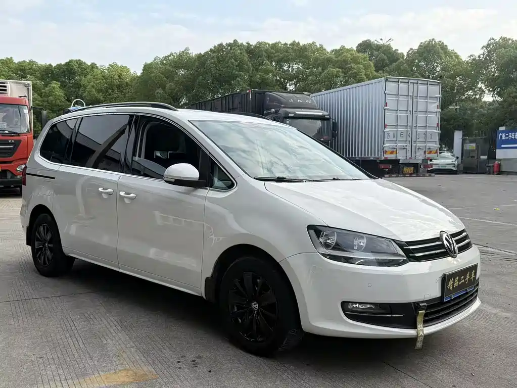 Volkswagen Sharan 2016 — фото 3