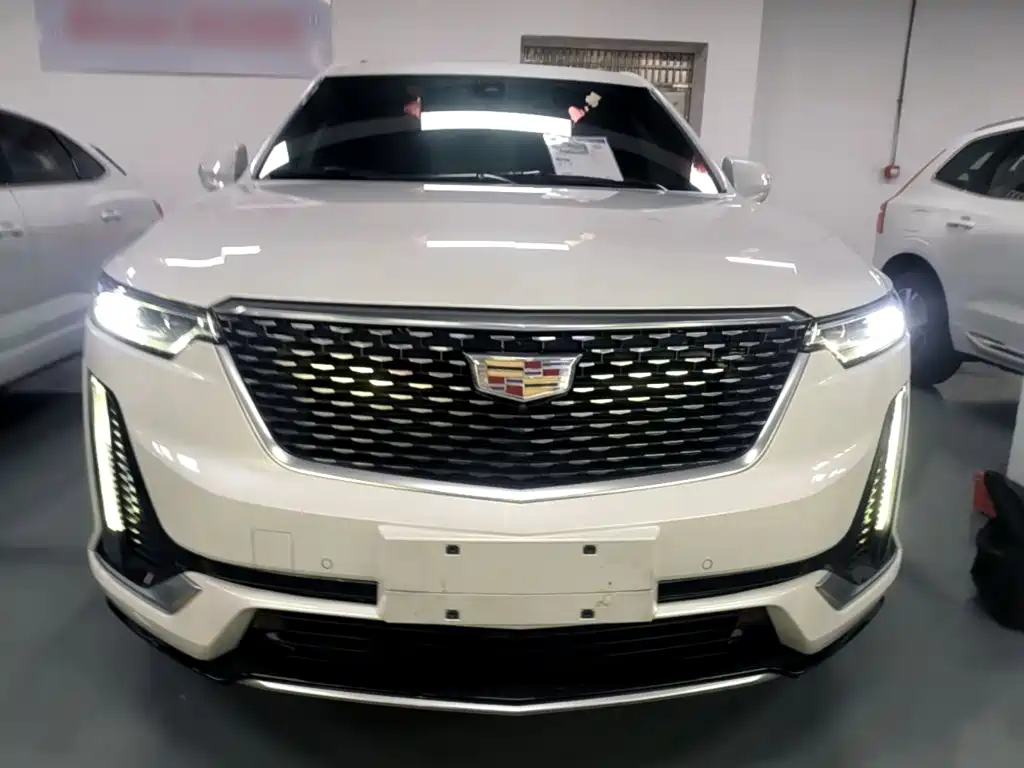 Cadillac XT6 2024 — фото 3