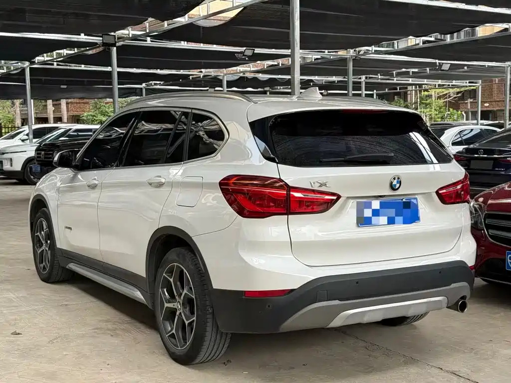 BMW X1 2018 — фото 9