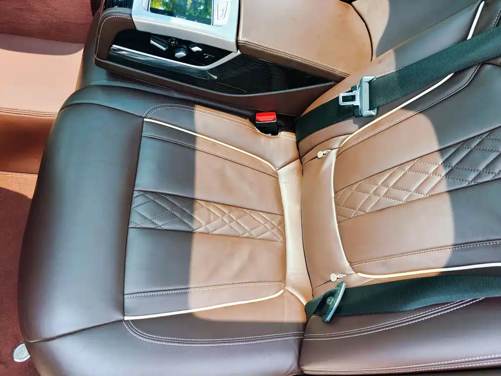 BMW 7 Series 2020 — фото 19