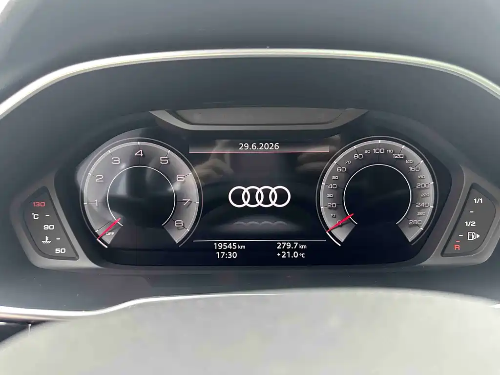 Audi Q3 2023 — фото 17