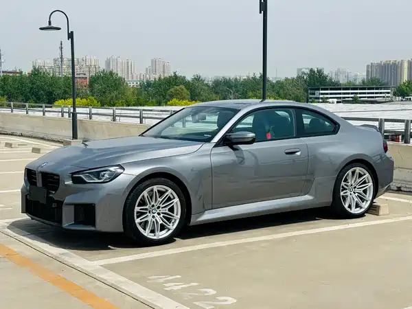 BMW M2 2025