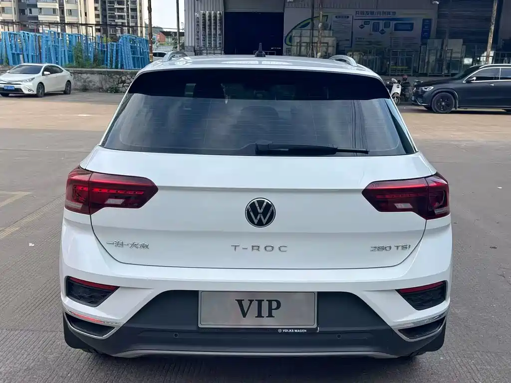 Volkswagen T-Roc 2021 — фото 4