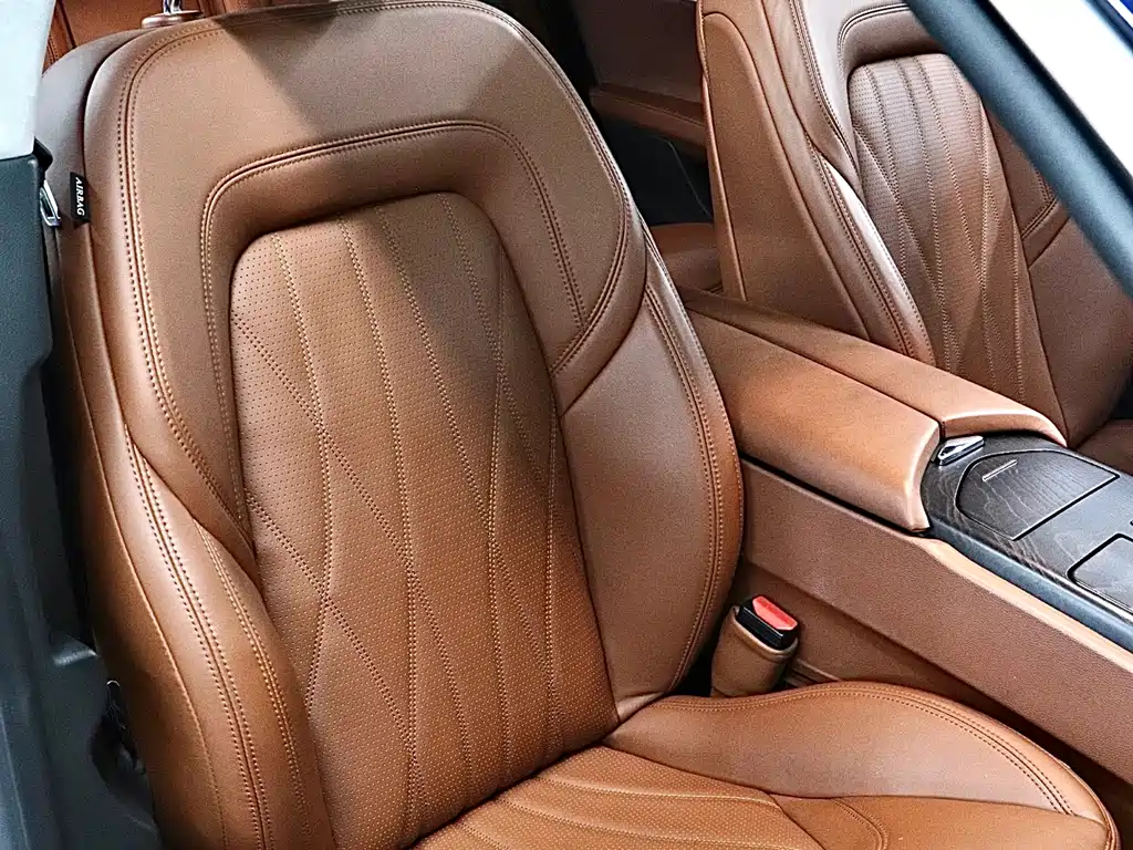 Maserati Quattroporte 2020 — фото 16