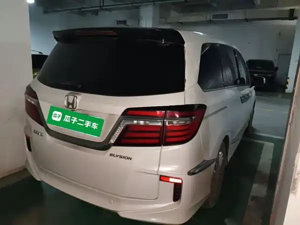 Honda Elysion 2016
